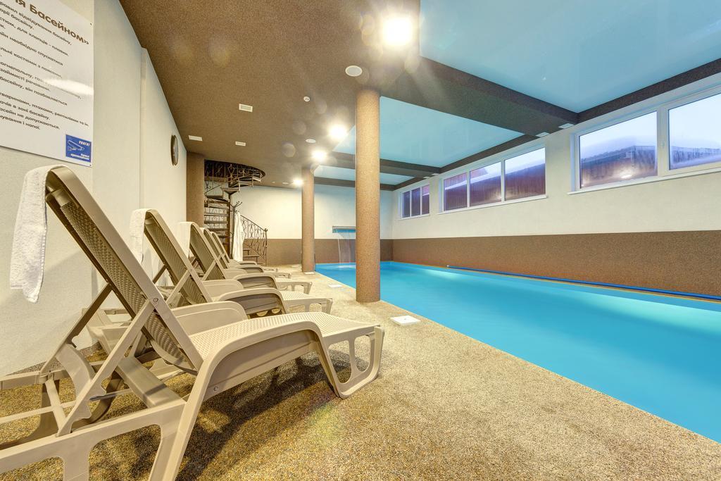 Milli & Jon Hotel Bukovel Kültér fotó