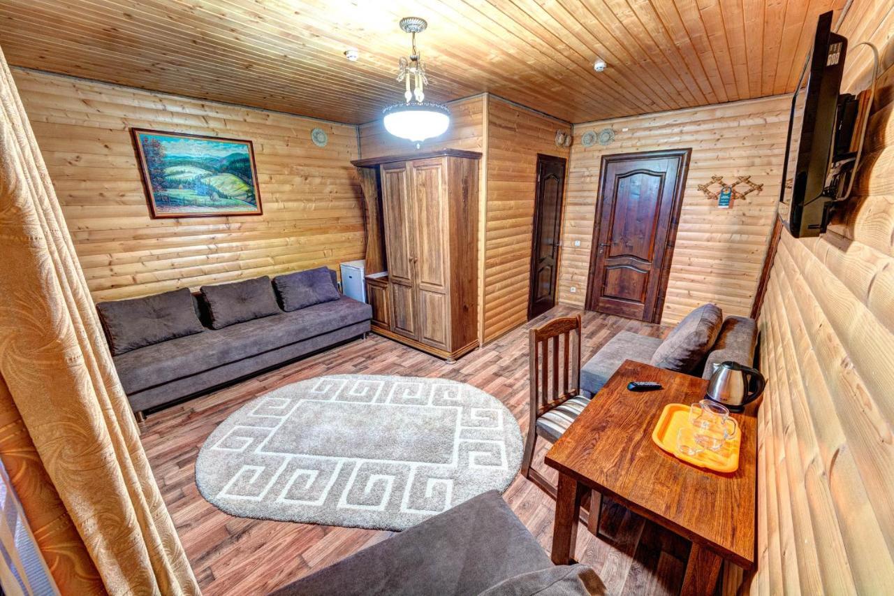 Milli & Jon Hotel Bukovel Kültér fotó