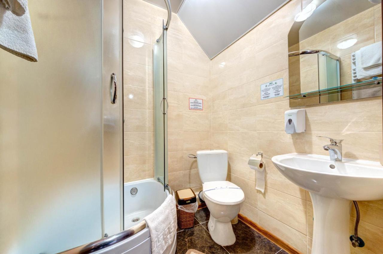 Milli & Jon Hotel Bukovel Kültér fotó