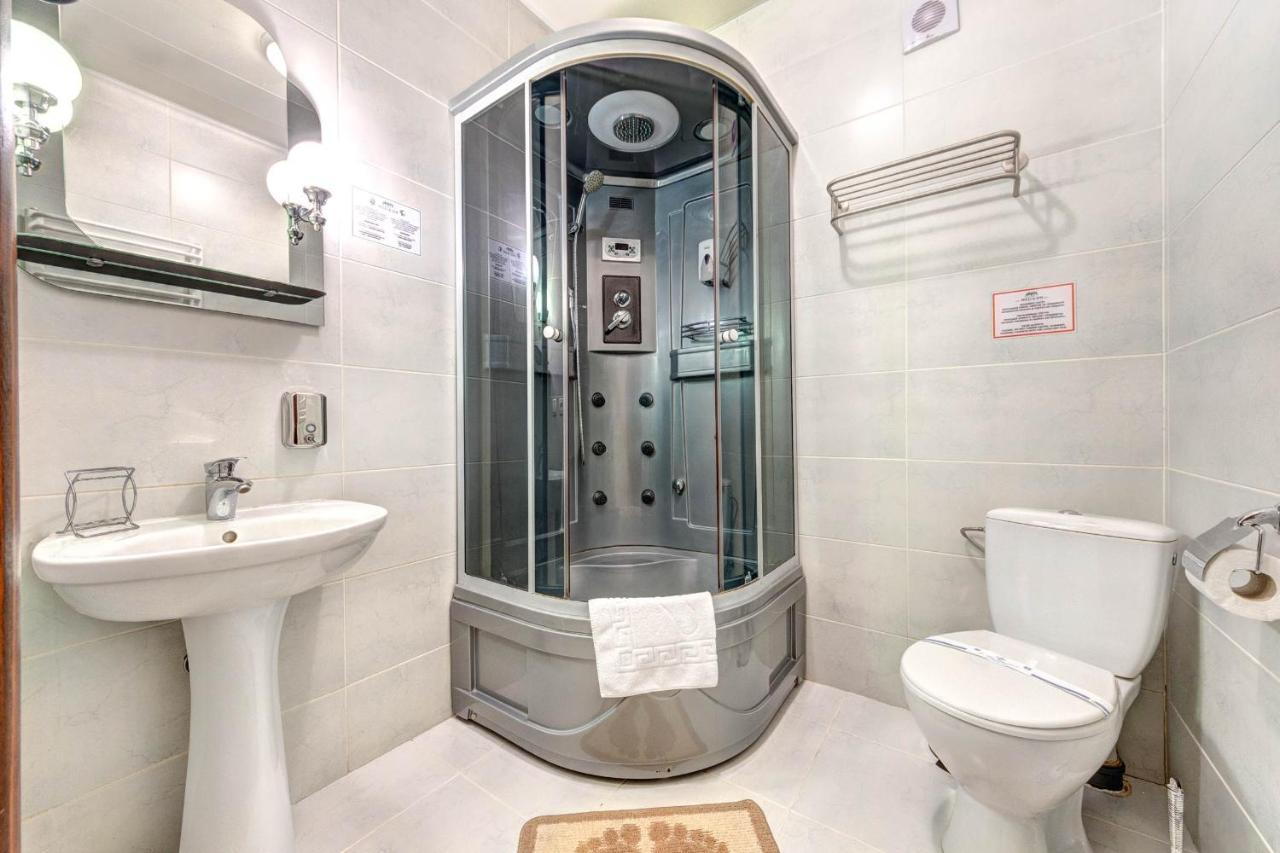 Milli & Jon Hotel Bukovel Kültér fotó