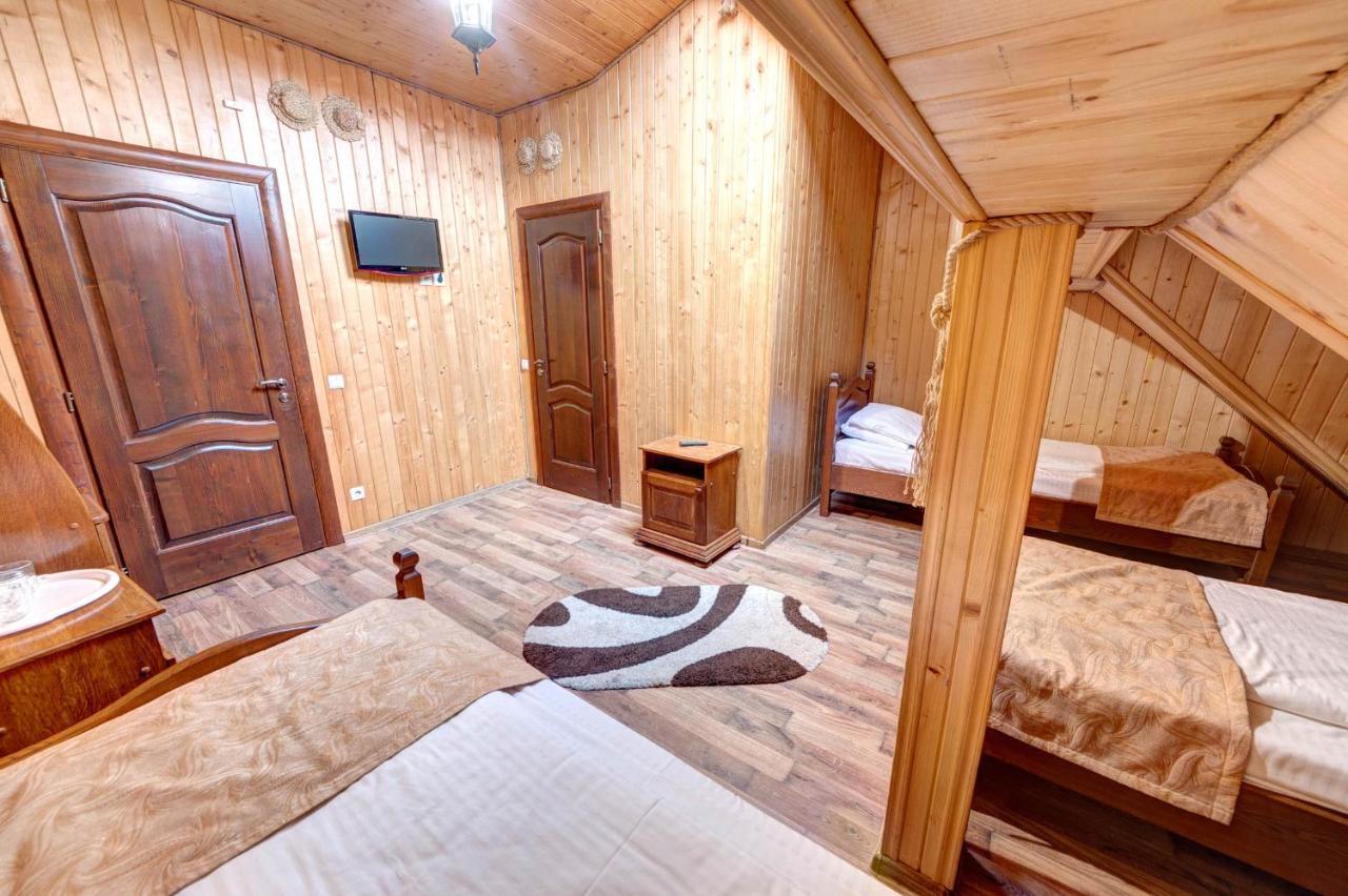 Milli & Jon Hotel Bukovel Kültér fotó